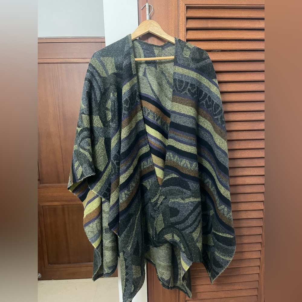Fendi Poncho/Cape
